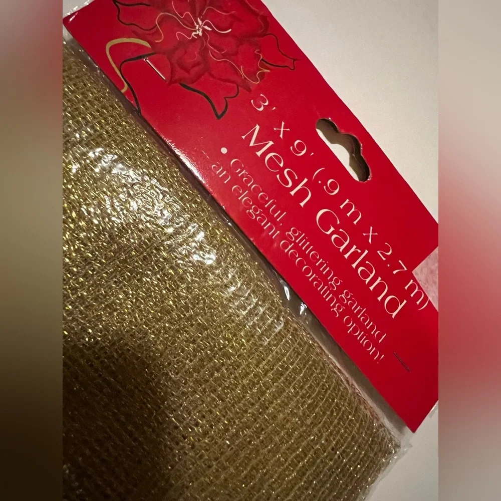 NWT GOLD MESH GARLAND. - Picture 2 of 4